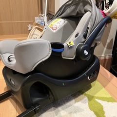 車用　新生児から幼児用　ベビーシート　Joie isnagの画像