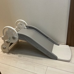 すべり台　子供　遊具の画像