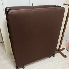 差し上げます　折り畳み簡易ベッドの画像