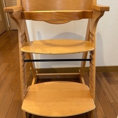 美品⭐︎子供用ダイニングチェアの画像