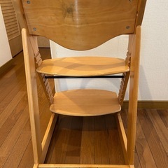 美品⭐︎子供用ダイニングチェアの画像