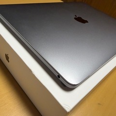 MacBook Pro13インチ M2 16GB 1TB 外箱付きの画像