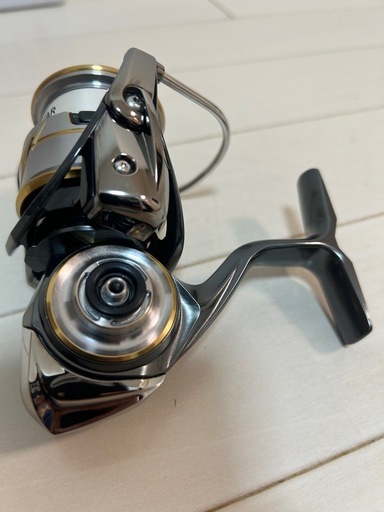 美品 ダイワ 20ルビアスFC　LT2500S-XH　LUVIAS　DAIWA
