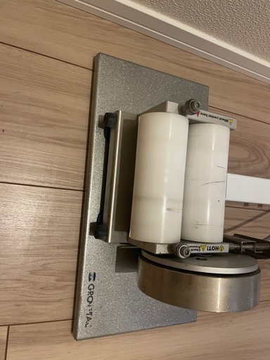 グロ―タック GROWTAC GT-Roller F3.2、ブルカット付き(ローラー台)
　