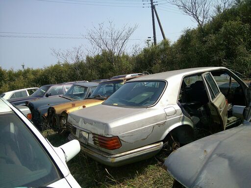 オールドMベンツ126-560SEL-リサイクル―一台丸ごと各種部品販売