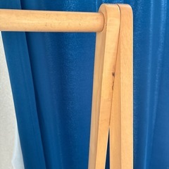 木製はんがーハンガーラックの画像