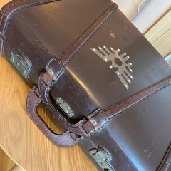 革製ハードバッグの画像