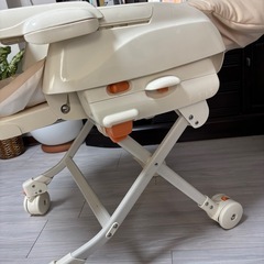 コンビハイローチェアーの画像