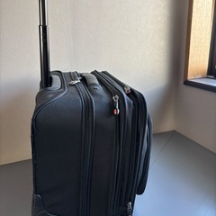 キャリーケースの画像