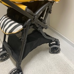 combiA型ベビーカー スゴカルα‬4キャス の画像