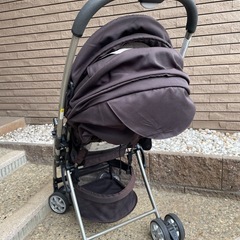 Aprica アップリカ ベビーカー カルーンプラス ブラウン系　の画像