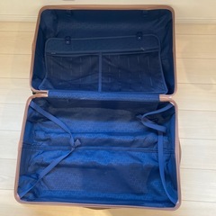 大型キャリーケースの画像