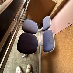 オフィス用テーブルセットの画像