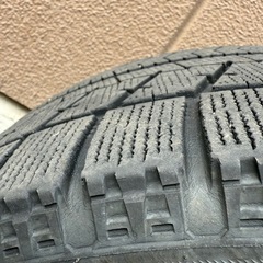 スタッドレスタイヤの画像