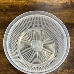 野菜水切り器　　シャッキリサラダの画像