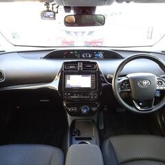 車検満タン 令和2年式 プリウス 後期 実走 トヨタセーフティセンス 衝突軽減ブレーキ レーダークルーズ ナビ TV Bluetooth バックモニター スマートキー LEDライト ETC 前後ドラレコの画像