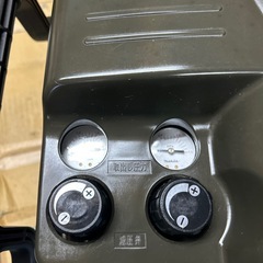 美品　マキタコンプレッサー の画像