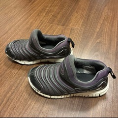 NIKE キッズ　ダイナモ　19cm ブラックの画像