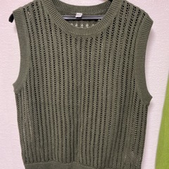 【レディース3点】ユニクロニット2枚・ブラウスの画像