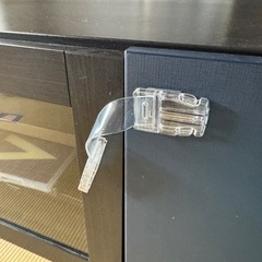 IKEA BESTÅ TV台（扉付き）の画像