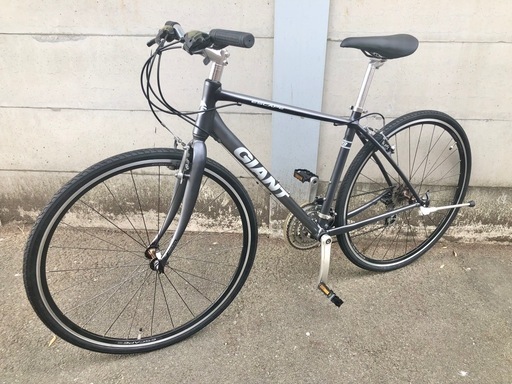 【極美品】GIANT ESCAPE R3 24速　クロスバイク　CT465mm 訳あり・整備済超美品】GIANT ESCAPE R3 24速クロスバイク