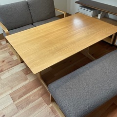 無印良品　リビングにもダイニングもつかえるテーブル&ソファ&ベンチの画像