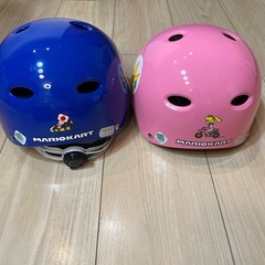 株式会社アサヒ自転車ヘルメットマリオカートヘルメット、ピノキオ、ピーチ2個セットの画像