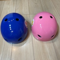 株式会社アサヒ自転車ヘルメットマリオカートヘルメット、ピノキオ、ピーチ2個セットの画像