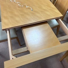 伸長ダイニングセット椅子4脚付きの画像