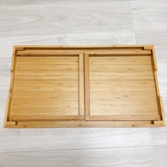 IKEA ベッドトレイ テーブルの画像