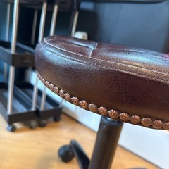 ヴィンテージ風スツールの画像