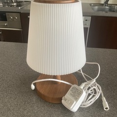 オーム電機 LEDタッチライト 木目 電球色 TT-Y20T-Tの画像