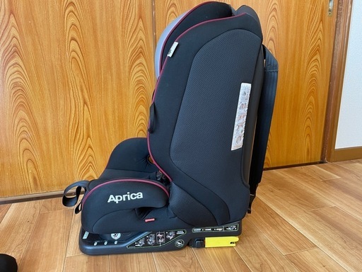 60%OFF アプリカ ジュニアシート美品　アプリカ　チャイルド　aprica Form Fit Model #: 8BH99BGDJ 赤色　ISOFIX 1歳から6歳用