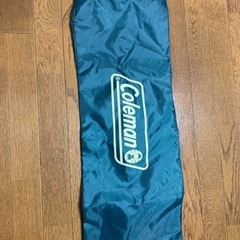 Colemanテーブル、IKEA椅子x2の画像