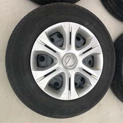 【商談中】14インチ　スチールホイール　キャップ付きe12ノート　日産　　　　185/70r14の画像