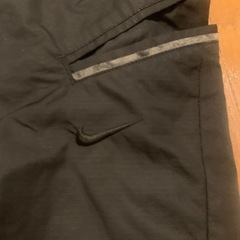 ナイキシャカシャカズボンの画像