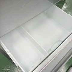❸J019 設置まで対応   訳あり特価品　自動製氷機能付き　大型冷蔵庫　363L の画像