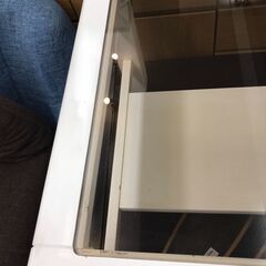 【ジャングルジャングル岩出店】【B151】ガラステーブル ホワイト 幅111cm×奥行62cm×高さ39cm 中古 家具 和歌山 岩出市 紀の川市 海南市の画像