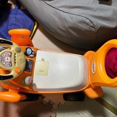 足蹴り乗用玩具の画像