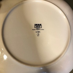 未使用品 IKEA 花柄プレート 皿 22cm 2枚 + おまけ大皿+ サントリー小皿3枚の画像