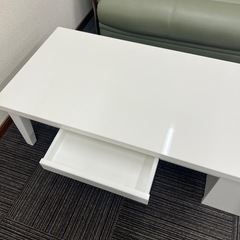 名古屋市内お届け無料120×60×39白テーブルの画像