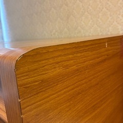 大きな木製机の画像