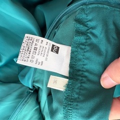 GU UNIQLO スカート　グリーン系の画像
