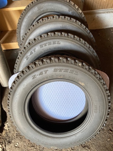 スパイクタイヤ145/80R13
