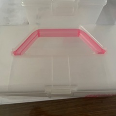 蓋付き小物収納の画像