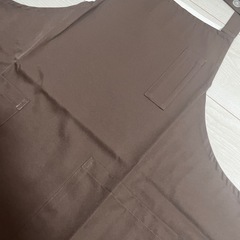 新品未使用 業務用エプロン 胸にペン差し有りの画像