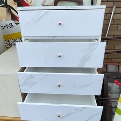 ニトリ 大理石調チェストの画像