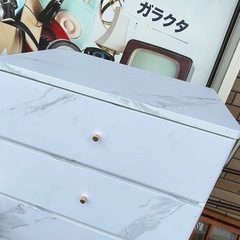 ニトリ 大理石調チェストの画像