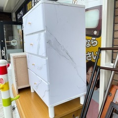 ニトリ 大理石調チェストの画像
