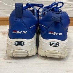 SKECHERS 子供靴23.5cmの画像